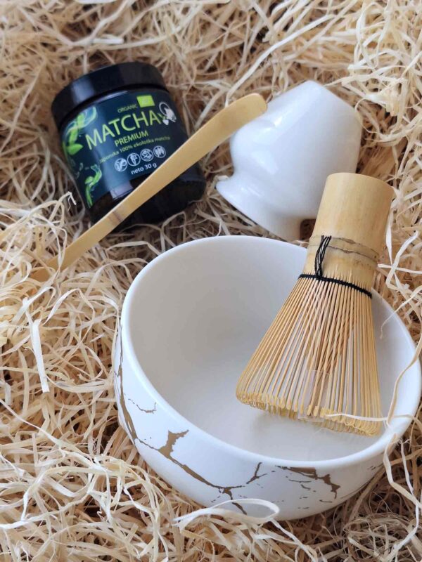 Darilni paket Matcha - bela z zlatim vzorcem